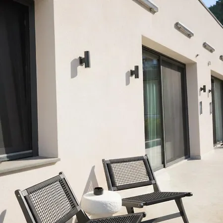 Omnimi Signature Living Bed & Breakfast 4*