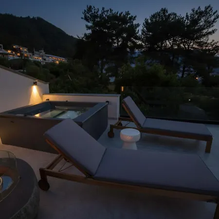 Omnimi Signature Living Bed & Breakfast